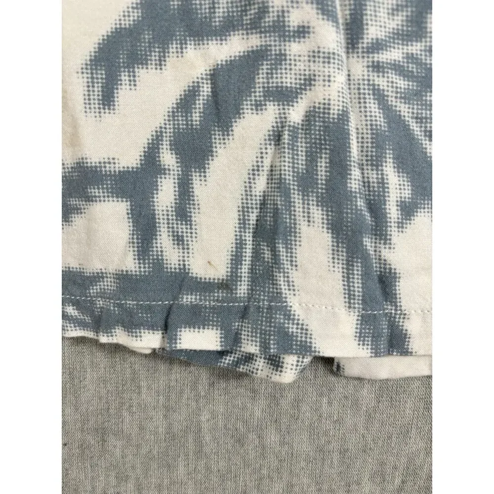 True Religion Hawaiian Shirt Mens‎ Size L Floral Rayon Short Sleeve Button Up